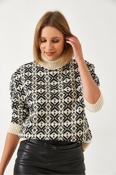Bianco Lucci Women's Turtleneck Sweater 20246326