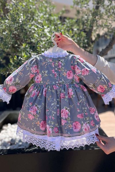 Bertuğ Bebek Rochie pentru fetiță, decorată cu dantelă cu nervuri, cu modele florale