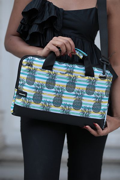Moserini MacBook Air Pro 13.6" - 14.2" M2/M3/M4 Compatible Base Strap Laptop Case - Tropical