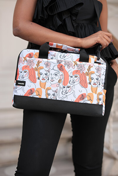 Moserini MacBook Air - Pro 13.6" - 14.2" M2/ M3/ M4  Uyumlu Taban Korumalı, A...