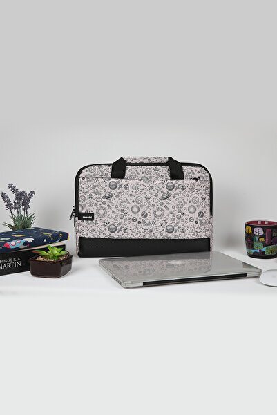 Moserini MacBook Air - Pro 13.6" - 14.2" M2/ M3/ M4 Compatible Base Protected Laptop Case with Strap - Space