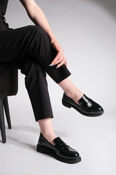 Marjin Damen Loafer Tägliche Klassische Schuhe Casual Mokassin Schwarz Öffnung mit Hintergrund
