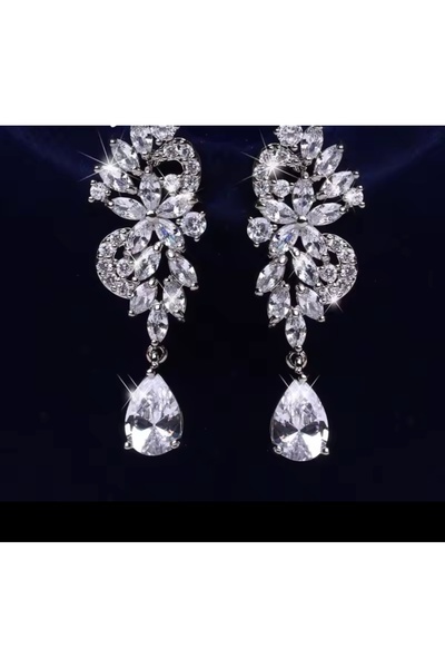 DESİGNEDBYD Zirkonyum Taşlı Uzun Modern Design Küpe