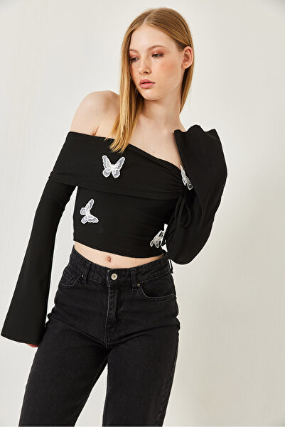 Bianco Lucci Women's Madonna Collar Butterfly Detail Blouse 7196 60261280