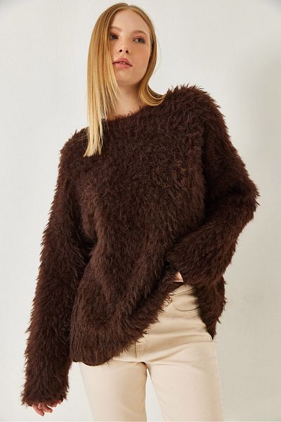 Bianco Lucci Women's Feather Oversize Sweater 241205 60261212