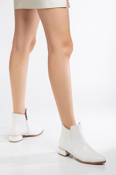 Dilimler Ayakkabı Women's Short Heeled Boots White Face Model Galvanized Heeled
