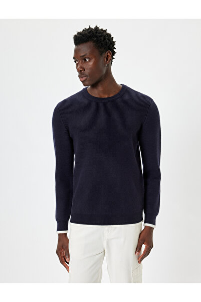 Koton Winter-Strickpullover mit Basic-Rundhalsausschnitt und Farbkontrastdetails