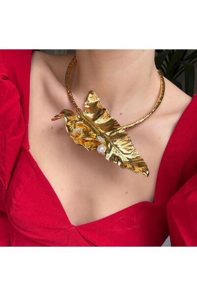 Alice İsstanbul Gold Tasma Yaprak Kolye