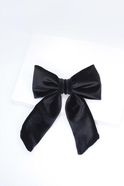 New Obsessions Velvet Bow Buckle