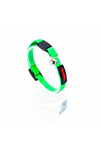 Tailpetz طوق القط مع حشرجة الموت باللون الأخضر