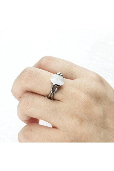 Modaadresiniz خاتم بيلا من حجر العقيق الأبيض