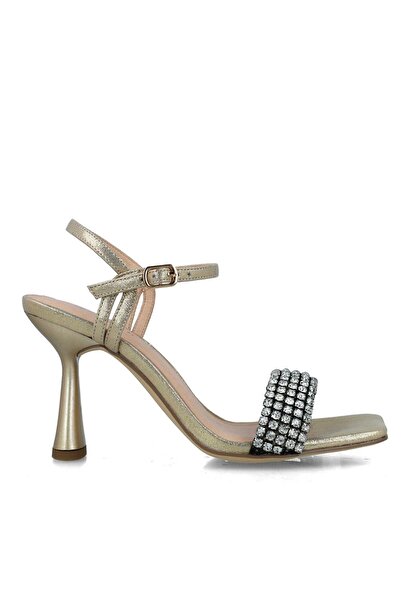 MENBUR حذاء نسائي صندل ذهبي