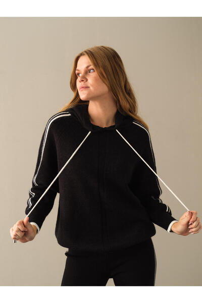 Xint Kadın Siyah Kapüşonlu Oversize Triko Sweatshirt