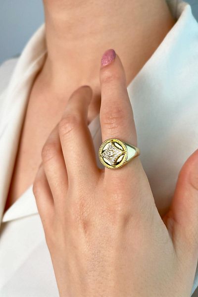 Sose Moda Zircon Stone Round Knight Ring - Gold