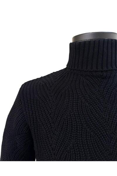 4akc Tren Boğazlı Triko