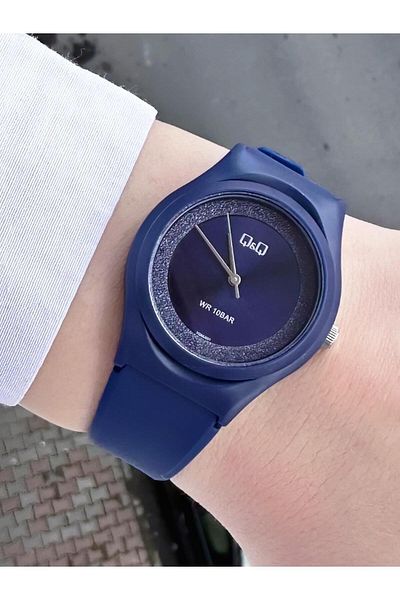 Q&Q Women's Waterproof Plastic Cord Wristwatch