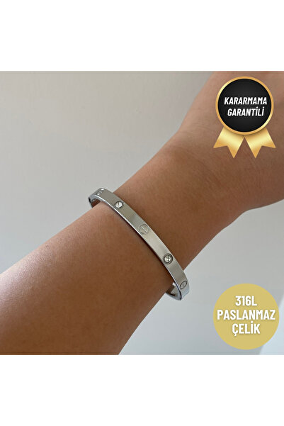 nerora سوار فضي - مصنوع من الفولاذ المقاوم للصدأ مع تفاصيل حجرية سميكة