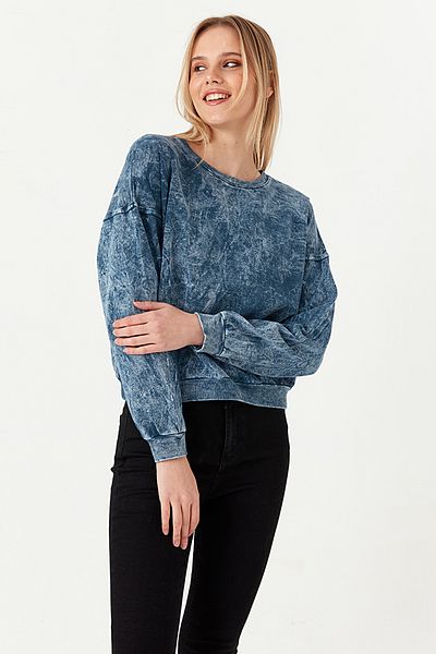 Select Moda Women's Blue Acid Washed Oversize Sweatshirt