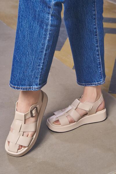 Beyond Women's Beige Capetto Cage Leather Sandals 4.5cm Byndcpt01