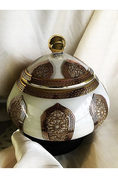 DECOSTYLE Seljuk Pattern Gold Embroidered Large Bowl with Lid