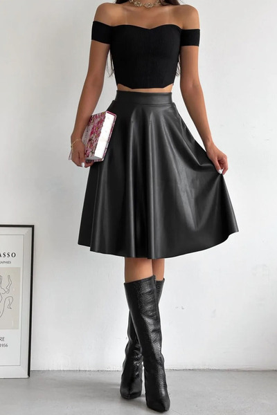 Swana Ribbed Knee Length Full Flexible Flared Leather Skirt-Black