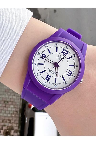 Q&Q Women's Waterproof Plastic Cord Wristwatch