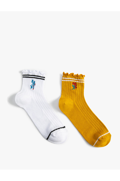 Koton Σετ 2 κάλτσες με φλοράλ κεντημένο βολάν λεπτομέρεια