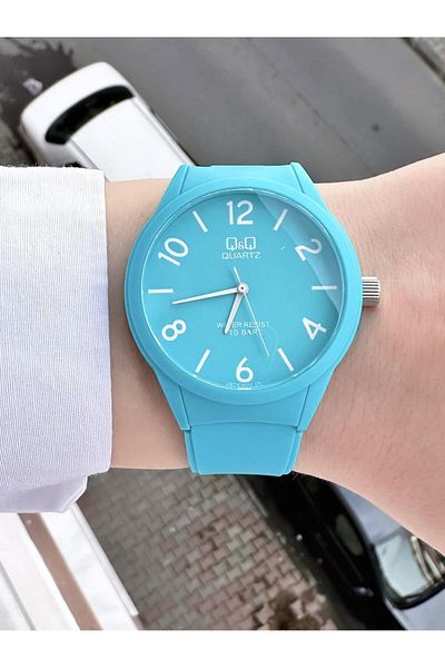 Q&Q Women's Waterproof Plastic Cord Wristwatch