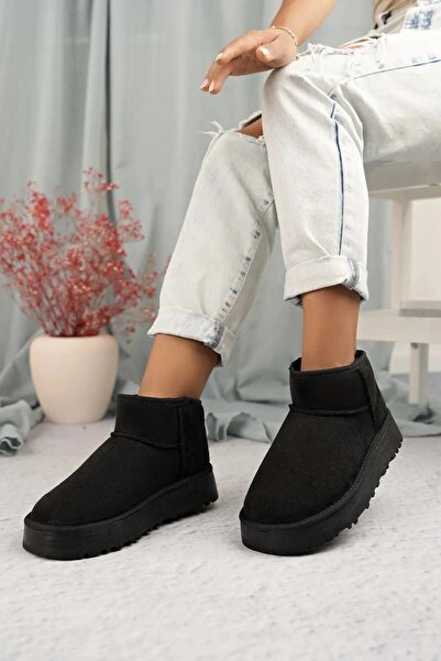 Evojean حذاء نسائي أسود من جلد الغزال بنعل سميك للكاحل قصير مقاوم للبرد