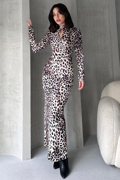 Fav Style Κρέμα μακρύ φόρεμα με γυναικείο γιακά με λεπτομερή λεοπάρ μοτίβο