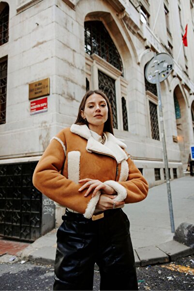 CE-YIL DERİ ÜRÜNLERİ KADIN  HAKİKİ NAPA KÜRK BIKER MONT