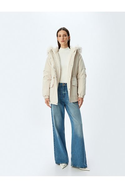 Koton Faux Fur Detailed Hooded Plush Lined Inflatable Coat