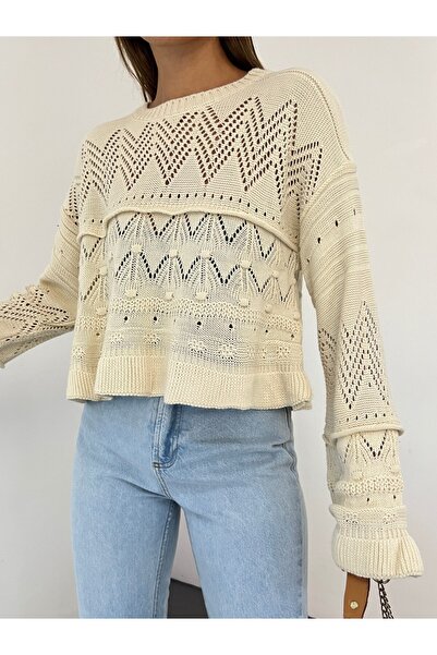 Modamorfo Ажурний трикотажний светр з довгими рукавами та помпонами - екрю