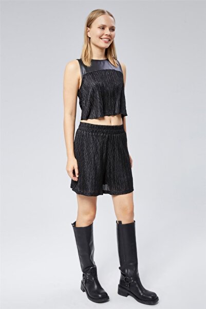 HomeStore Dalga Çizgili Lastikli 2 Cepli Şort