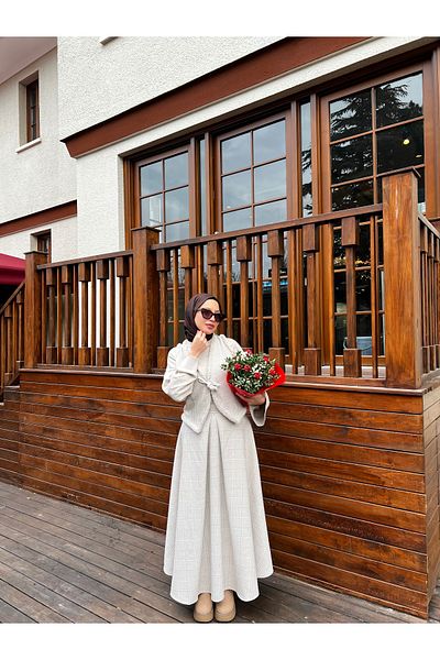Moda Lippa Καρό Γούνινο Λεπτομερές Κρεμ Χειμερινό Σετ 2 τεμαχίων (Γιλέκο + Φούστα)