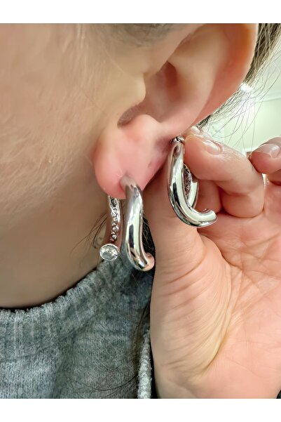 Gümüş sandık Sallantılı Çapraz Taşlı Küpe - Pınar Deniz Küpe