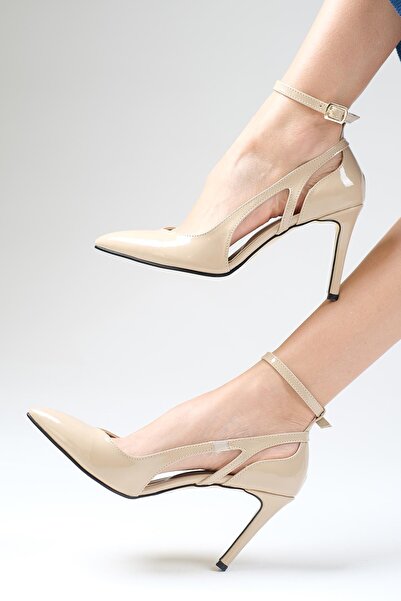 Mio Gusto Diana Skin Color Patent Leather Women's Heeled Shoes