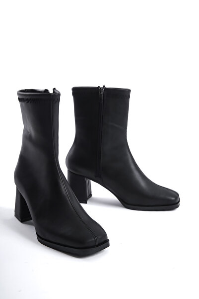 BAKGİY Siyah Cilt Kadın Cilt Orta Boy Küt Burun Kalın Topuklu Bot BG1001-116-0010