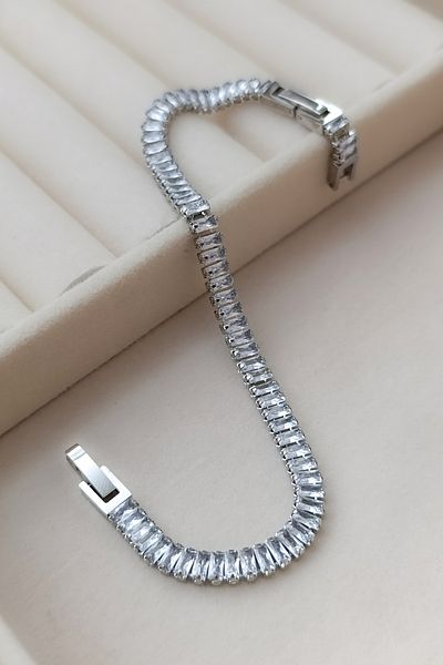COSİTA Silver Baguette Stone Waterway Bracelet Elegant Luminous Design