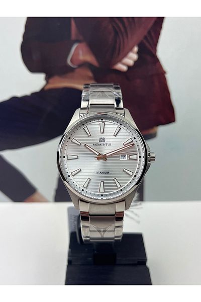 Momentus Titanium Men's Wristwatch 5 Atm Waterproof