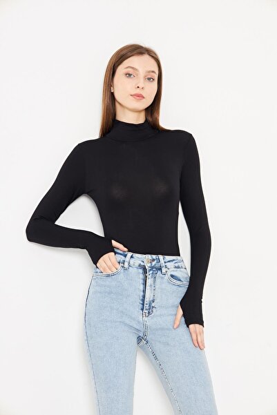 Irmak Kerekli Kadın Siyah Parmak Detaylı Balıkçı Yaka Likralı Body 173