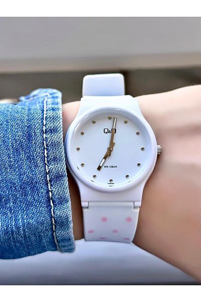 Q&Q Unisex Waterproof Plastic Cord Wrist Watch