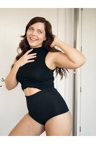 Yamuna Κορσέ με ψηλόμεσο κορσέ με κοπή με λέιζερ μαύρο