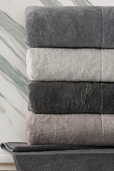 Altınbaşak Mimosa Assortment - Set of 4 Cotton Velvet Hand Towels