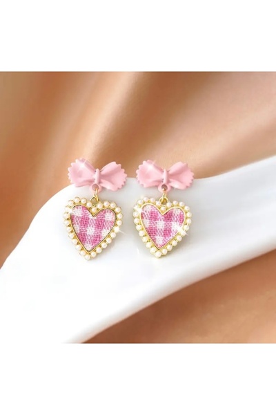 Accessories Vanilla Avenue Vintage Pembe Fiyonk Detaylı Kalpli Sallantılı Kadın Küpe