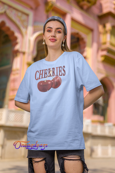 oneagılyazı Тениска с овърсайз принт с череши