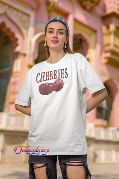 oneagılyazı Тениска с овърсайз принт с череши