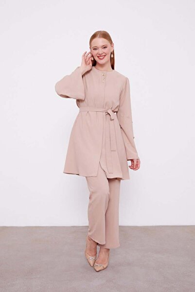 Levidor Σετ δύο τεμαχίων με λεπτομέρεια από πέτρα σε μπεζ χρώμα