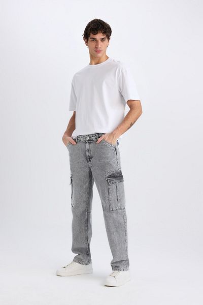 DeFacto Relax Fit Cargo-Taschen-Jeanshose mit weitem Bein D7263AX25SP