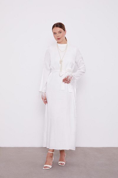 Levidor Rochie din satin lucios cu mânecă albă